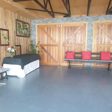 Accommodation At Lakeside Oamaru Exterior foto